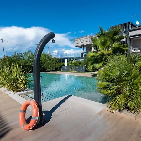 Sb Sweet With Pool
